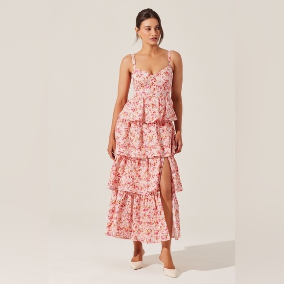 Astr The Label Midsummer Eyelet Tiered Maxi Dress B642